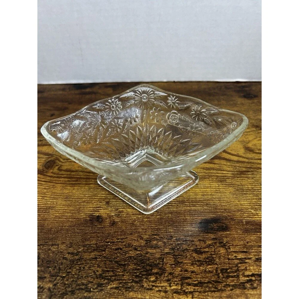 Vintage Clear Glass Pedestal Candy Dish Daisy Floral Diamond Footed Bowl Decor